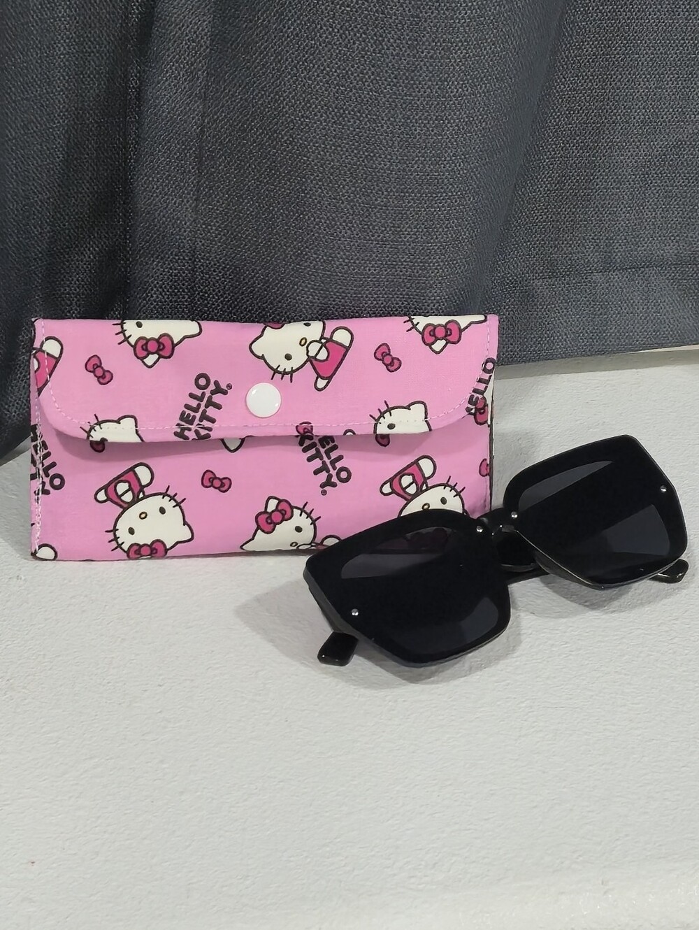 Kitty Pink Sunglasses Pouch – Soft Snap Case for Women